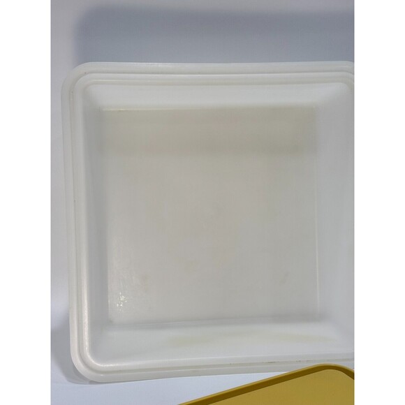 Tupperware Cake Saver Carrier Taker Yellow 1241-5 SQUARE & Carolier 10x10x5 read - Picture 5 of 8